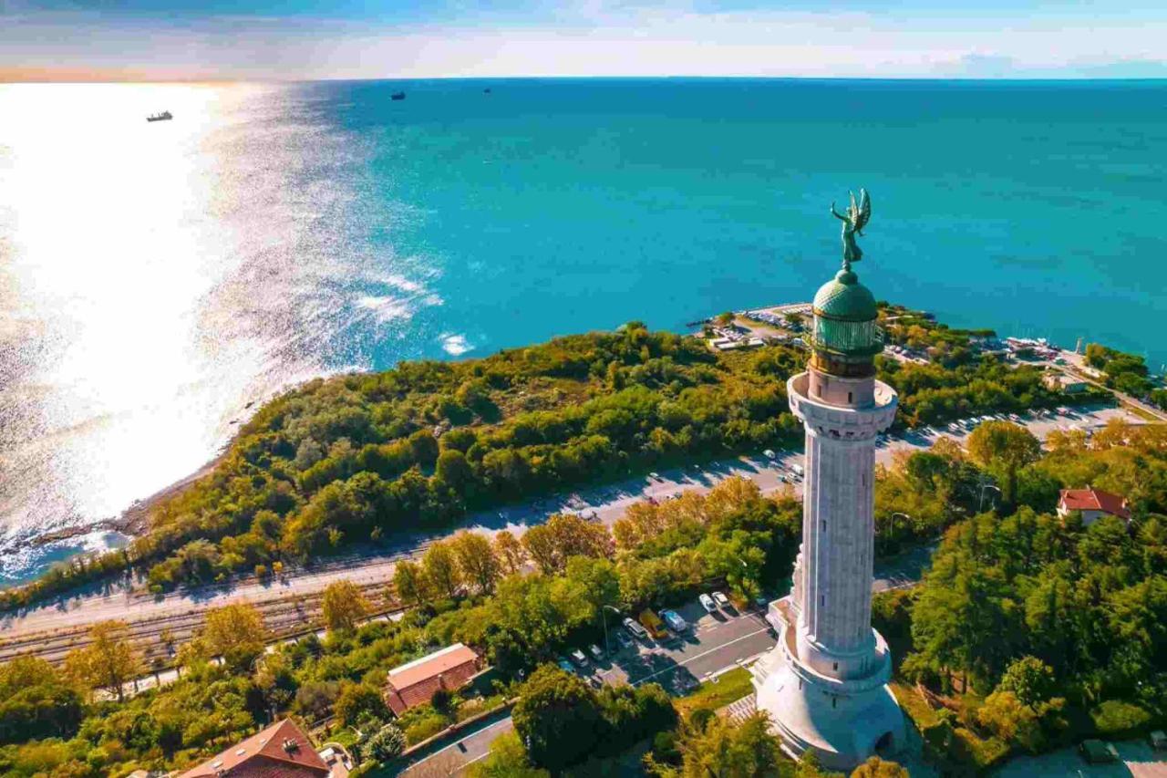 Апартаменты Residenza D'Annunzio Триест Экстерьер фото